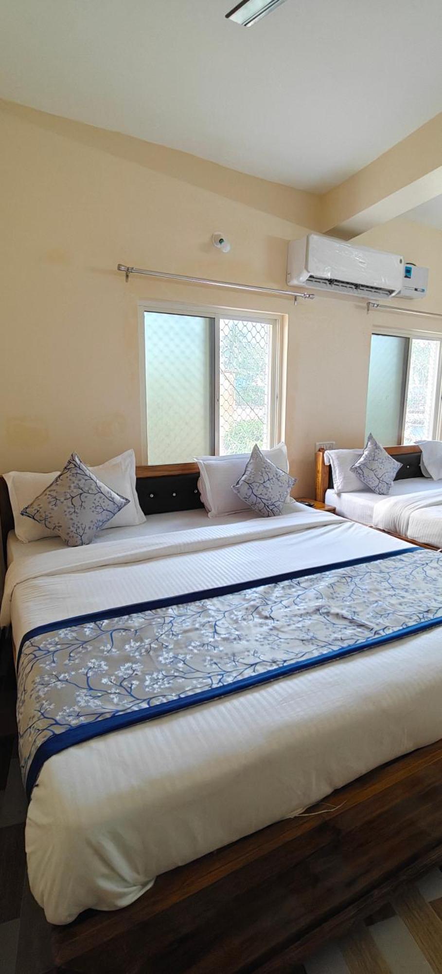 Hotel Vip Prime Puri Exterior photo